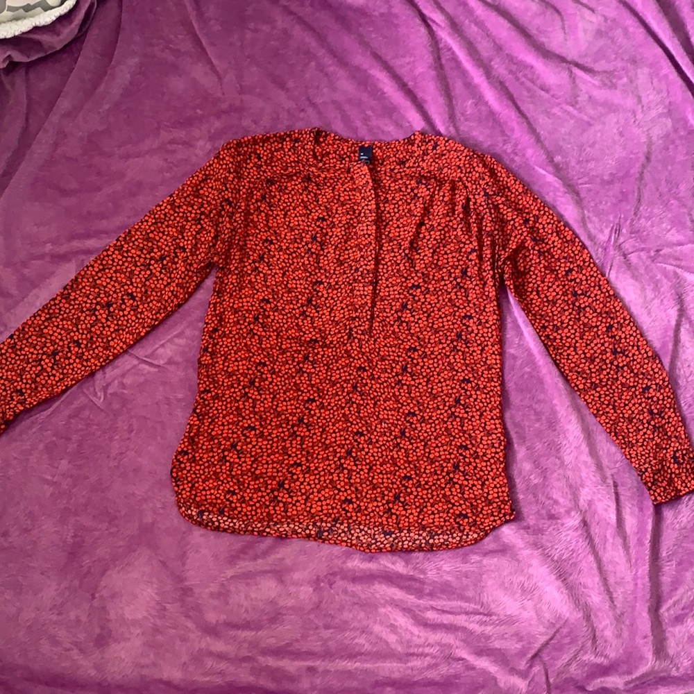 Gap long sleeve shirt red, black